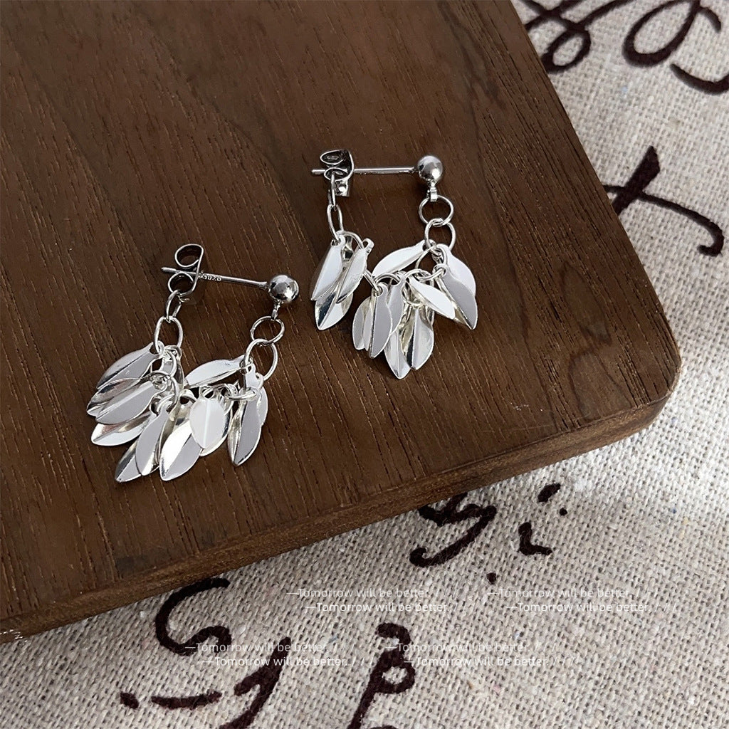 1107 earrings