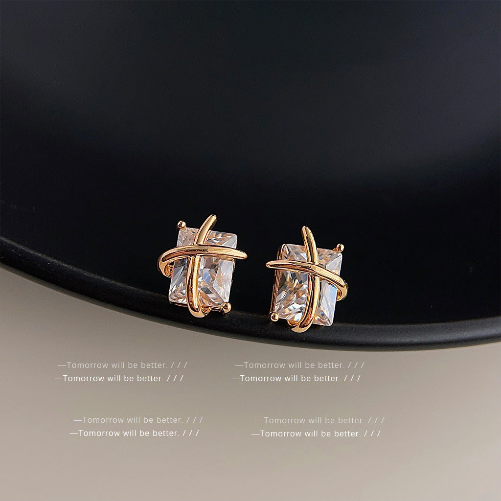 1079 earrings