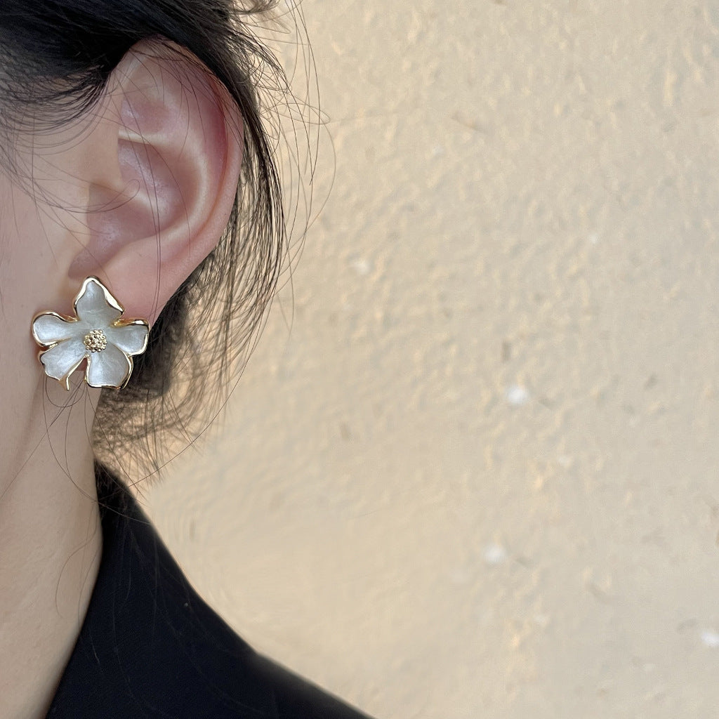 1065 earrings