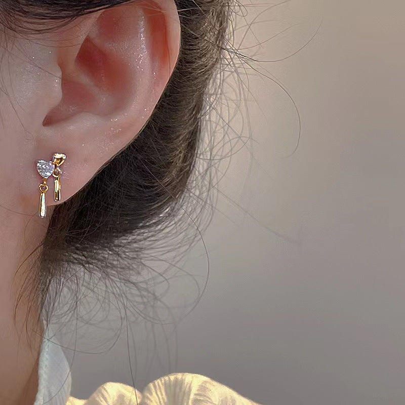 1055 earrings