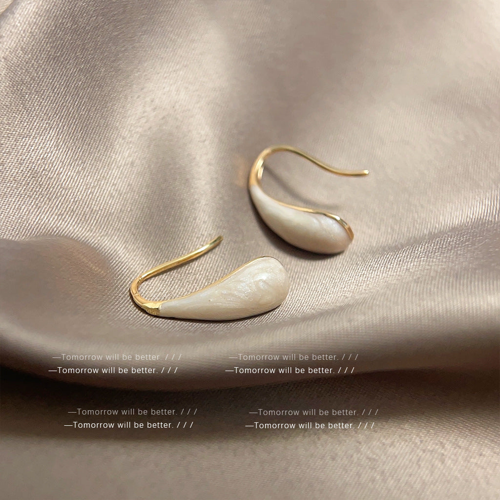 1100 earrings