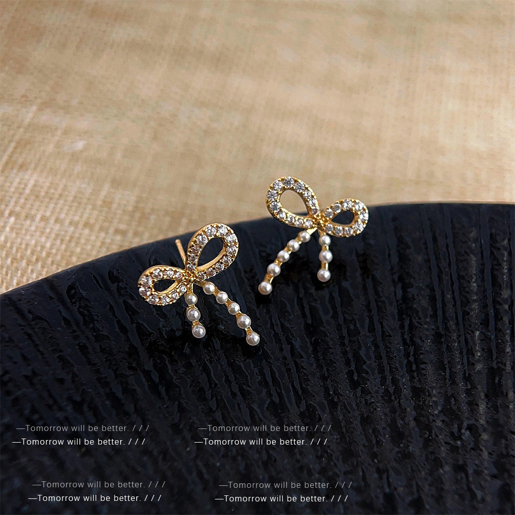 1061 earrings