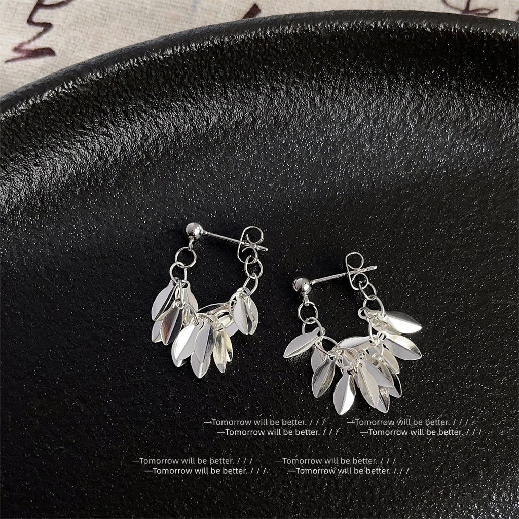 1107 earrings