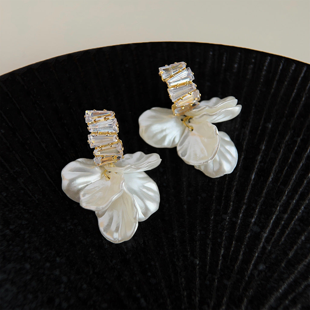 1069 earrings