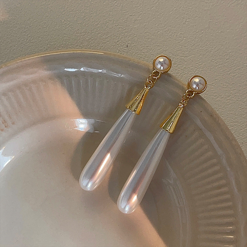 1025 earrings