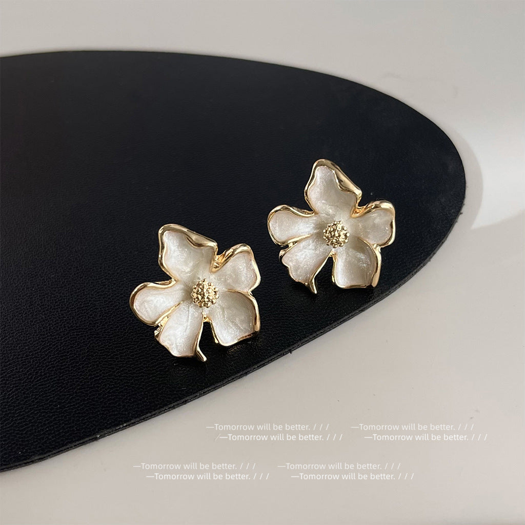 1065 earrings