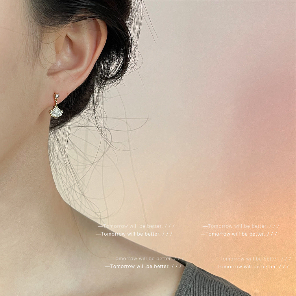 1059 earrings